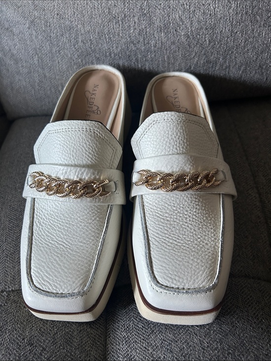 Naked Feet Shoes - Naked Feet Cream Leather Chain-Trim Mules